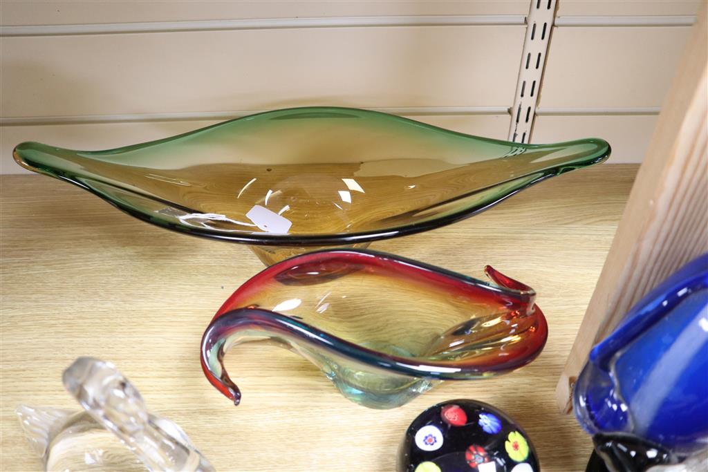 Five items of Art glass, including a clown flask and stopper,